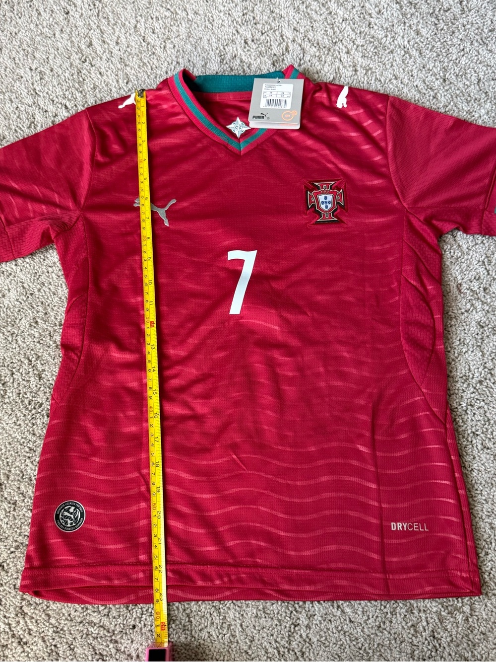 Ronaldo #7 Red Soccer Jersey kit - Picture 2 of 7